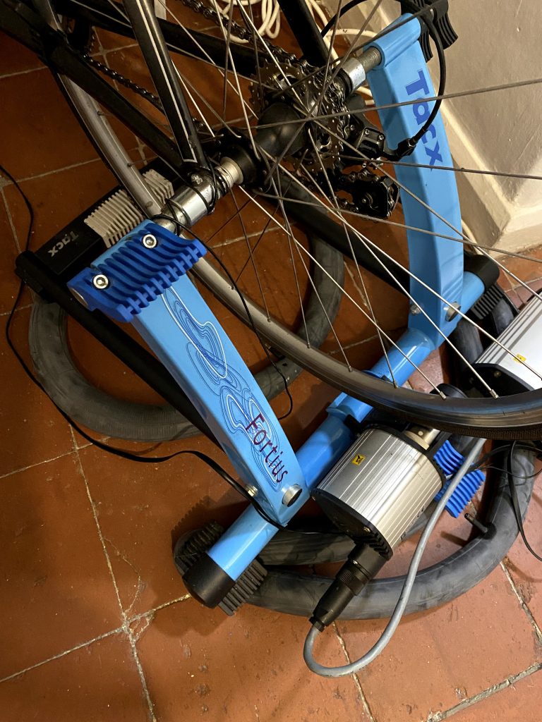 The Tacx wheel-on trainer, donated to me by Paul, that set me off on my journey into online racing.